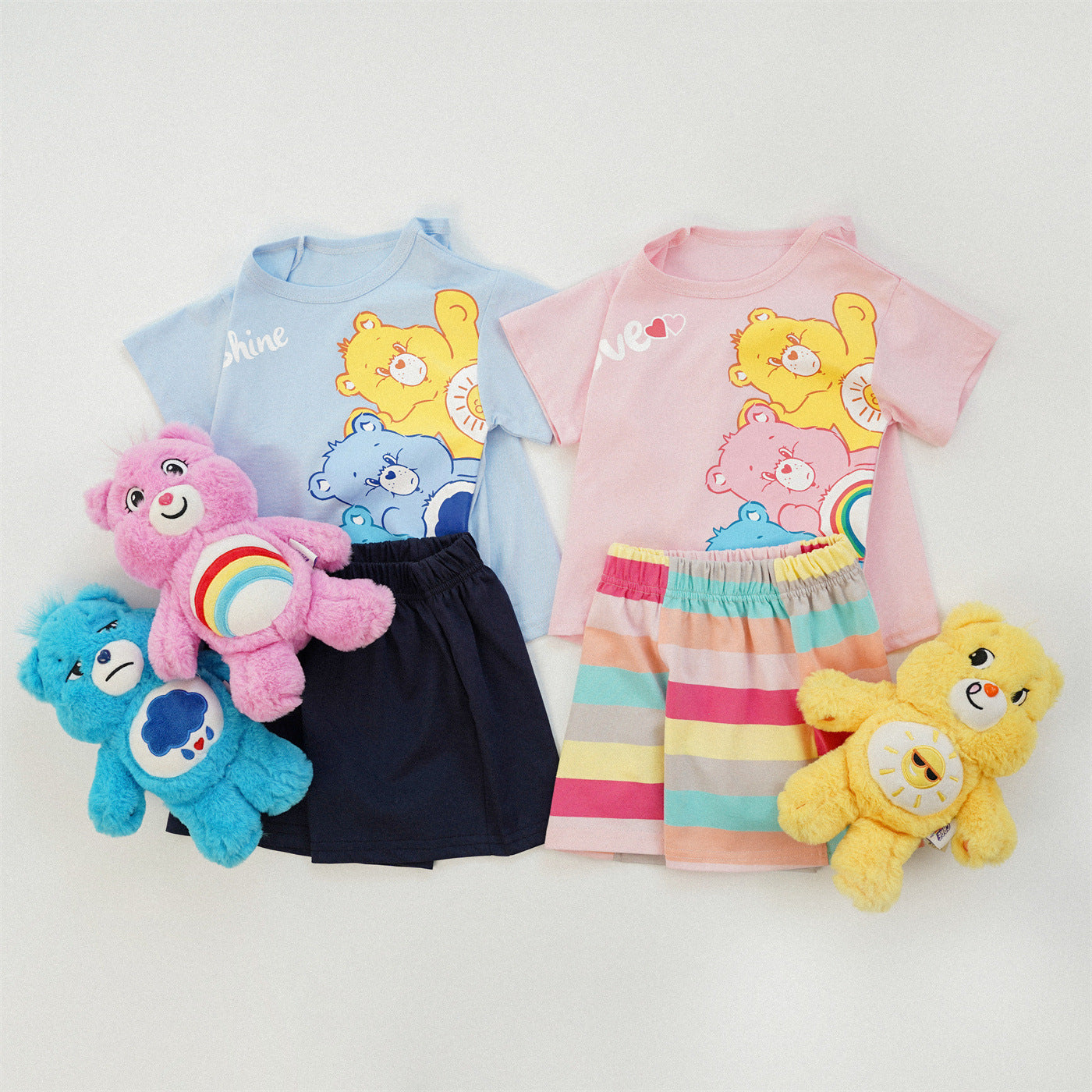 Ensemble Enfant Manches Courtes – Haut Cartoon & Short Style Coréen